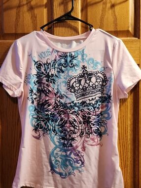 Women's Pink Crown Graphic Short Sleeve Tee